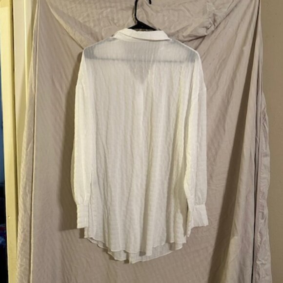 SHEIN Button-Up Blouse Size L - Picture 2 of 3